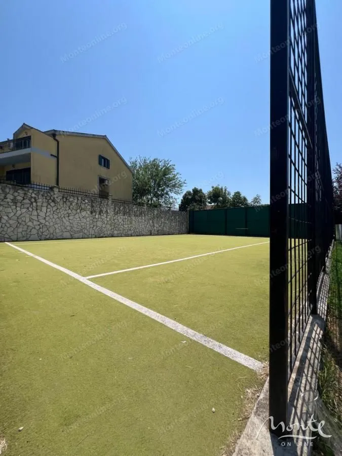Sale, house, 176m², Kotor, Crna Gora