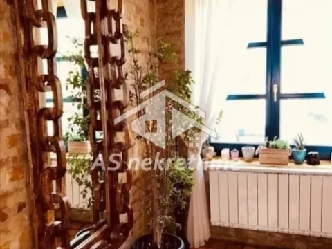 Izdavanje, kuća, 367m², Jajinci, Voždovac Sve Podlokacije - image 29