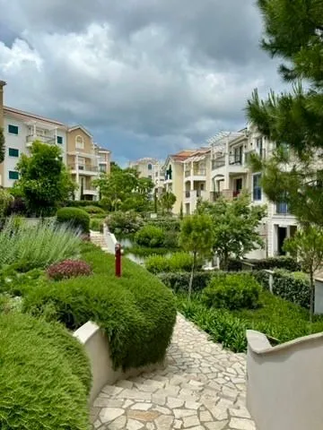 Sale, three bedroom apartment, 85m², Luštica, Tivat