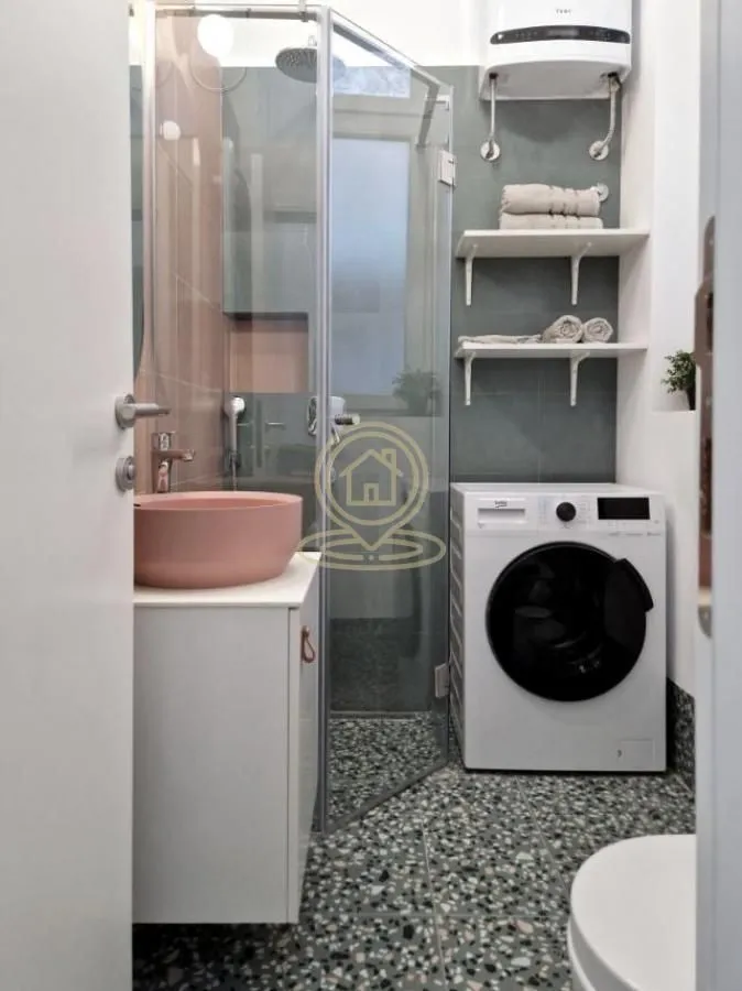 Rent, one bedroom apartment, 21m², Kalenić Pijaca, Vračar Sve Podlokacije