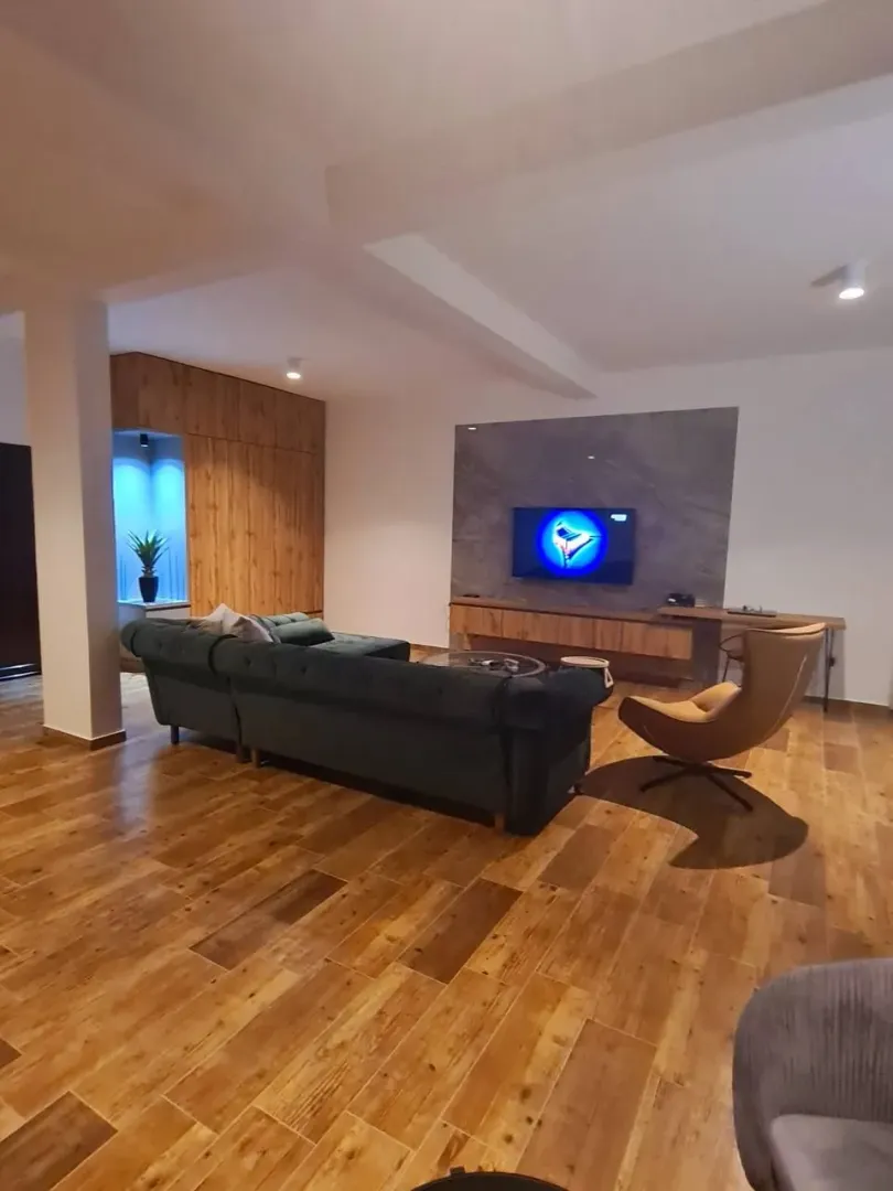 Prodaja, kuća, 500m², Dobra Voda, Bar