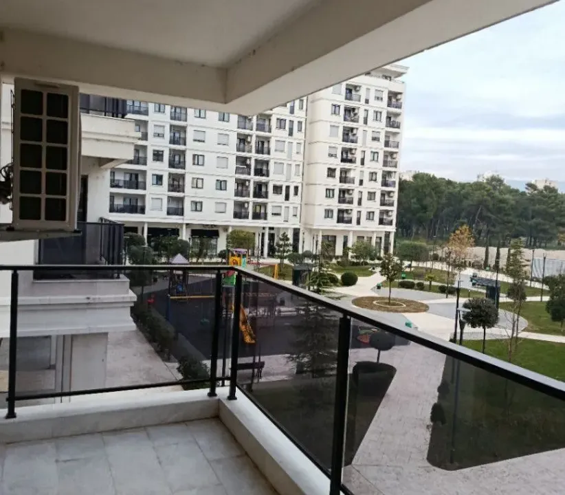 Izdavanje, dvosoban stan, 64m², Tološka šuma, Podgorica