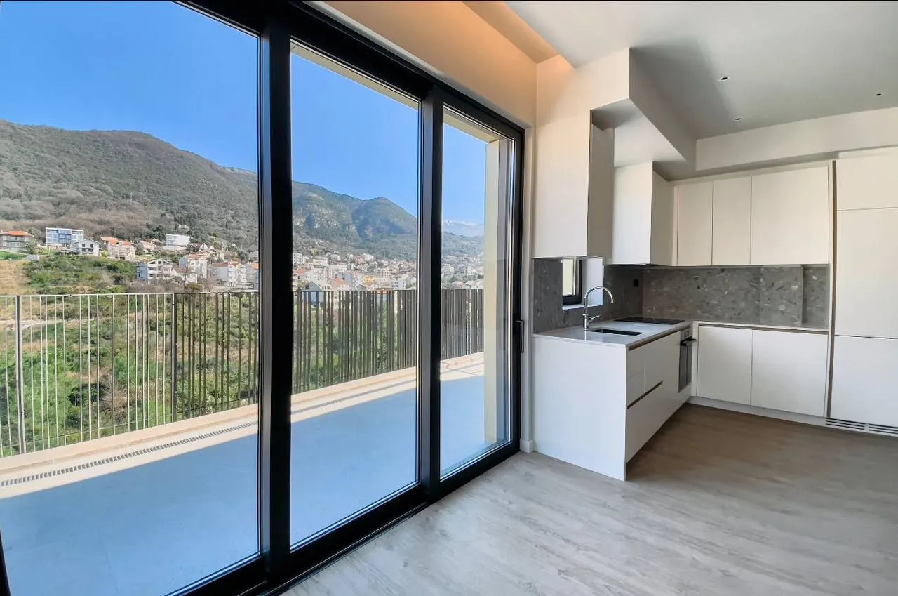 Prodaja, dvosoban stan, 102m², Boka Place, Tivat