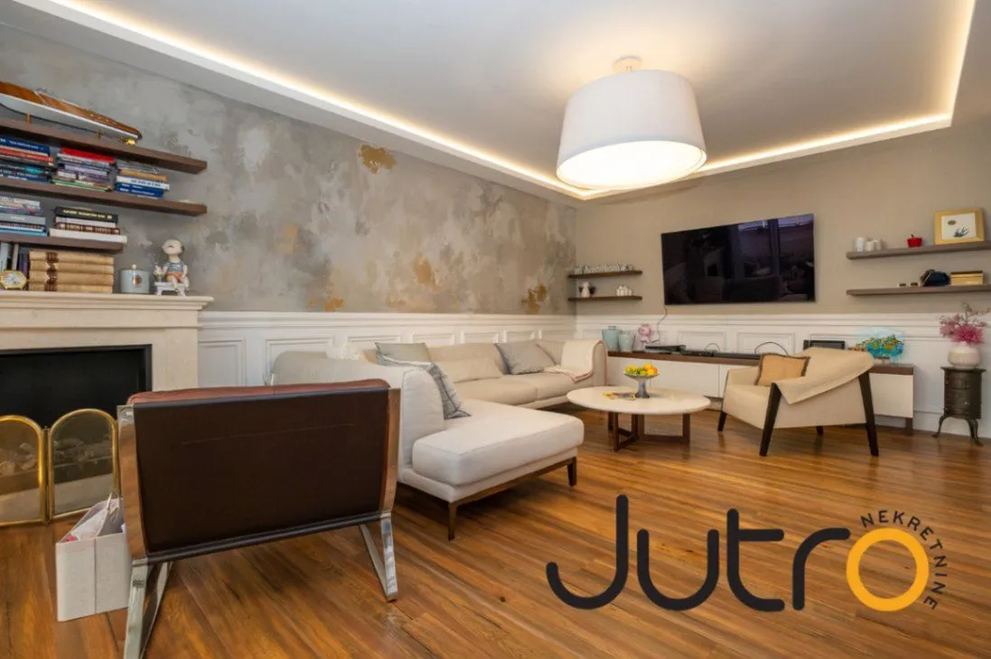 Prodaja, trosoban stan, 122m², Centar, Podgorica