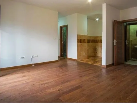 Rent, two bedroom apartment, 56m², City Kvart, Podgorica - image 2