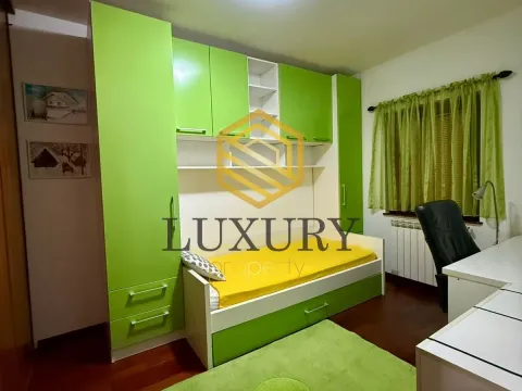 Izdavanje, trosoban stan, 110m², Gorica C, Podgorica - image 4