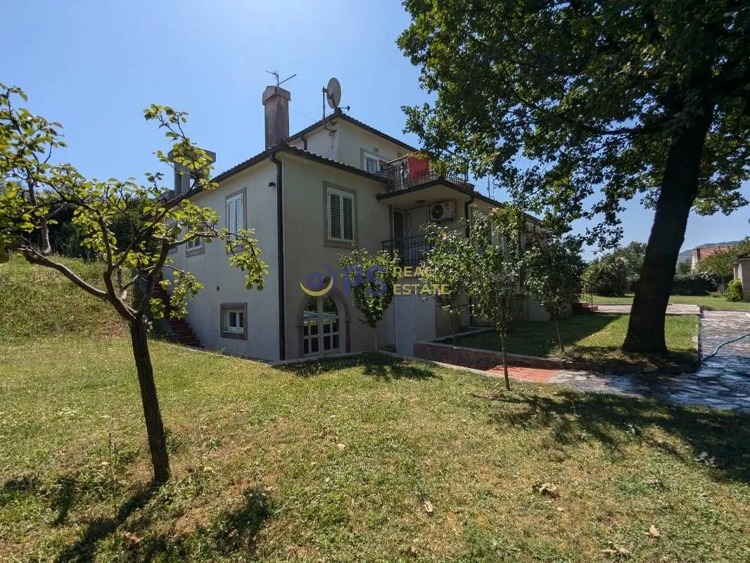 Prodaja, kuća, 400m², Podgorica, Crna Gora
