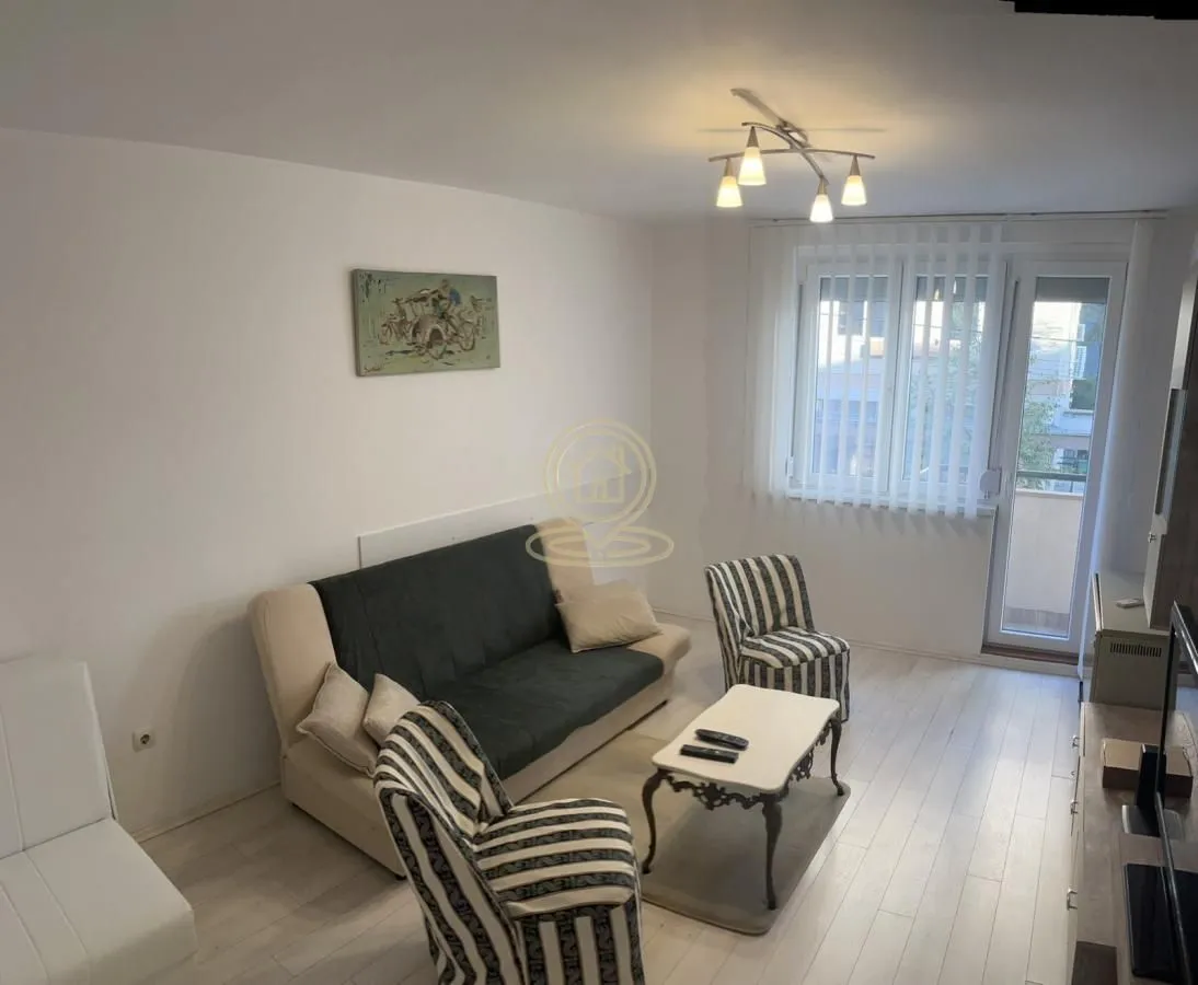 Rent, three bedroom apartment, 55m², Savski Venac, Beograd