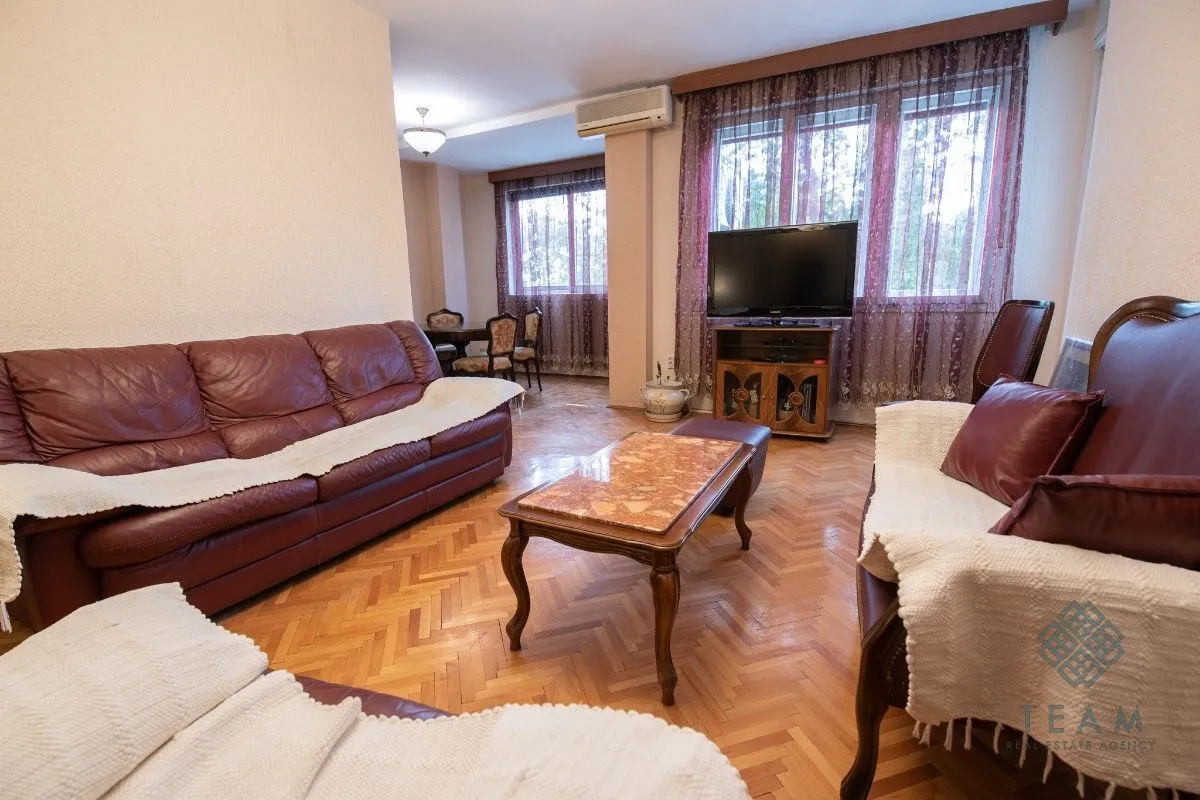 Izdavanje, dvosoban stan, 90m², Preko Morače, Podgorica