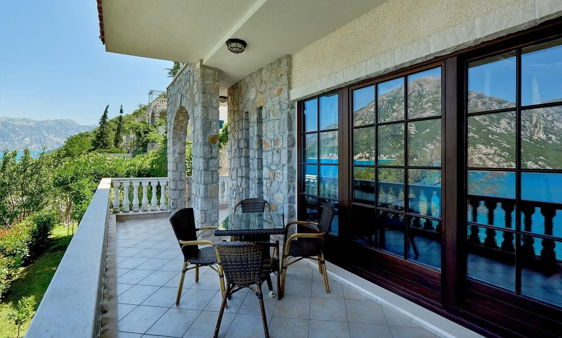 Sale, house, 235m², Kostanjica, Kotor