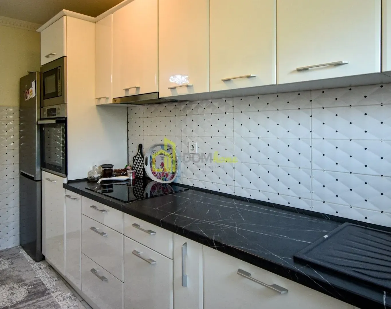 Sale, house, 303m², Konik, Podgorica