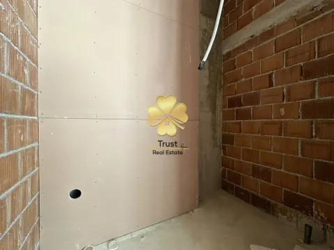 Izdavanje, poslovni prostor, 85m², New City, Podgorica - image 3