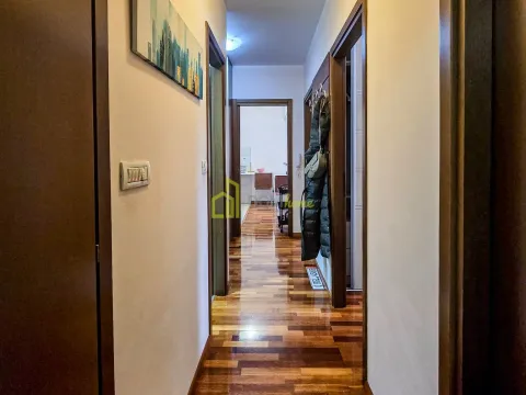 Izdavanje, dvosoban stan, 70m², City Kvart, Podgorica - image 18