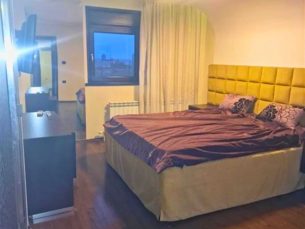 Prodaja, trosoban stan, 123m², Vračar Sve Podlokacije, Beograd