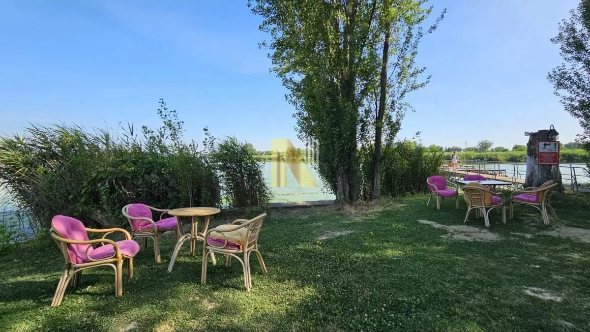 Prodaja, kuća, 230m², Srbobran, Novi Sad