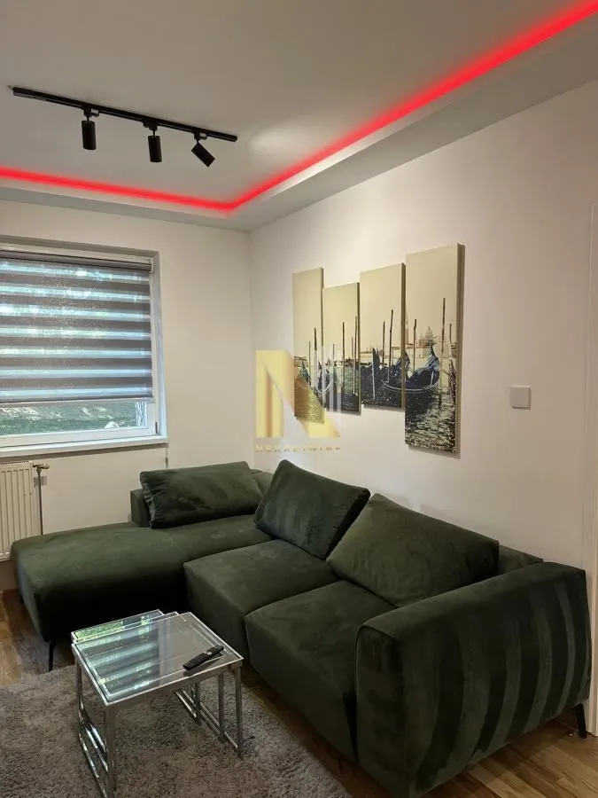 Izdavanje, trosoban stan, 51m², Grbavica, Novi Sad Sve Podlokacije