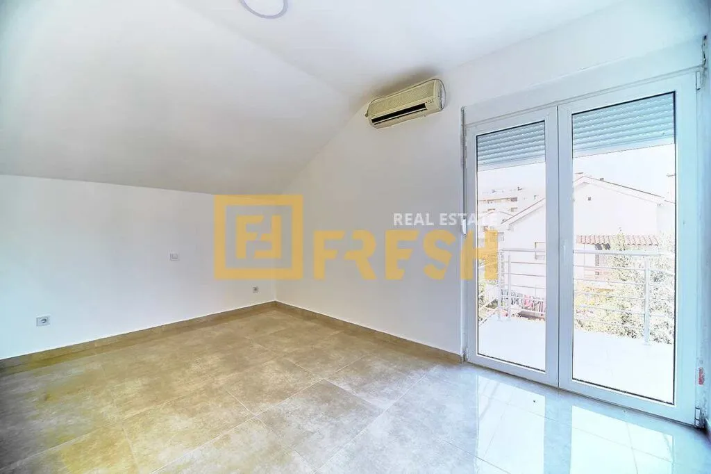 Rent, house, 400m², Stari Aerodrom, Podgorica