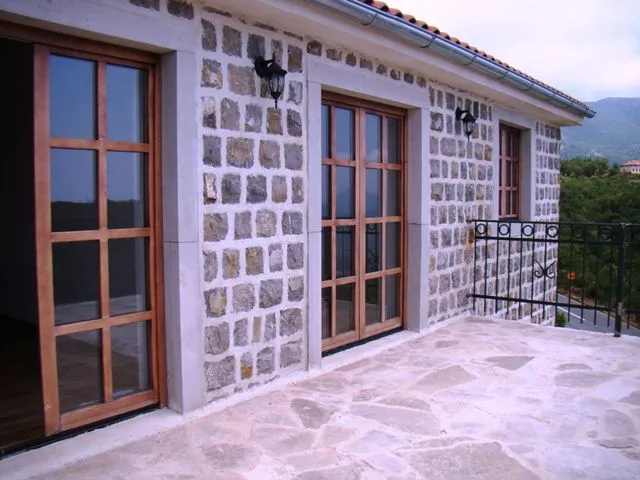 Prodaja, kuća, 466m², Petrovac, Budva