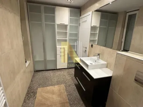 Izdavanje, kuća, 250m², Lipov gaj, Novi Sad Sve Podlokacije - image 27