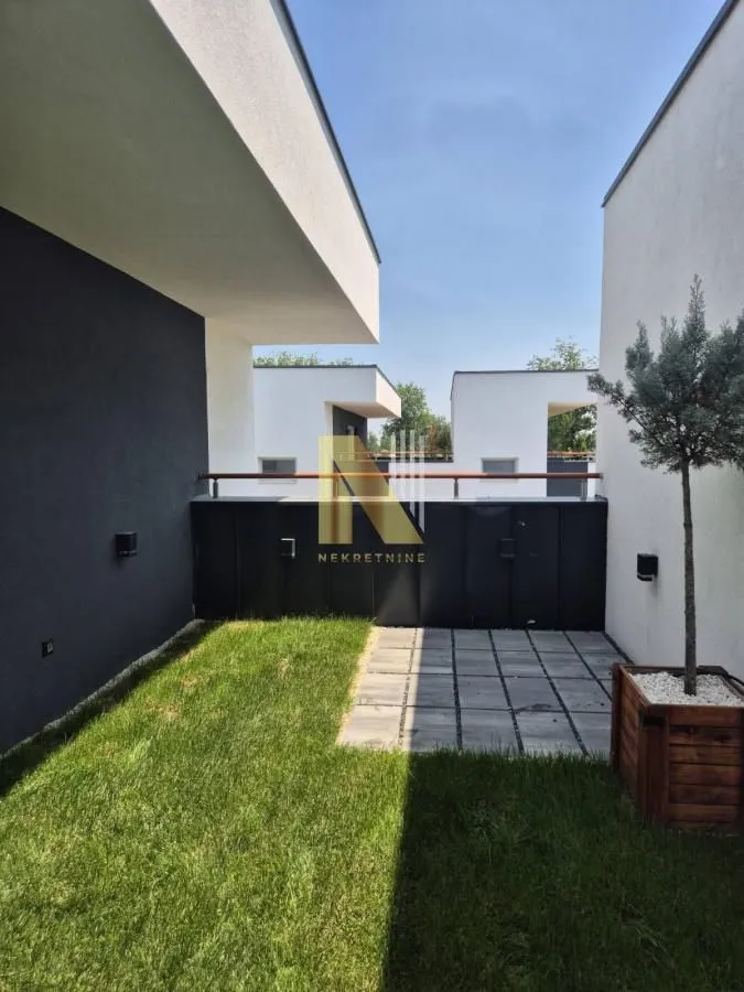 Prodaja, stan, 148m², Vidovdansko naselje, Novi Sad Sve Podlokacije