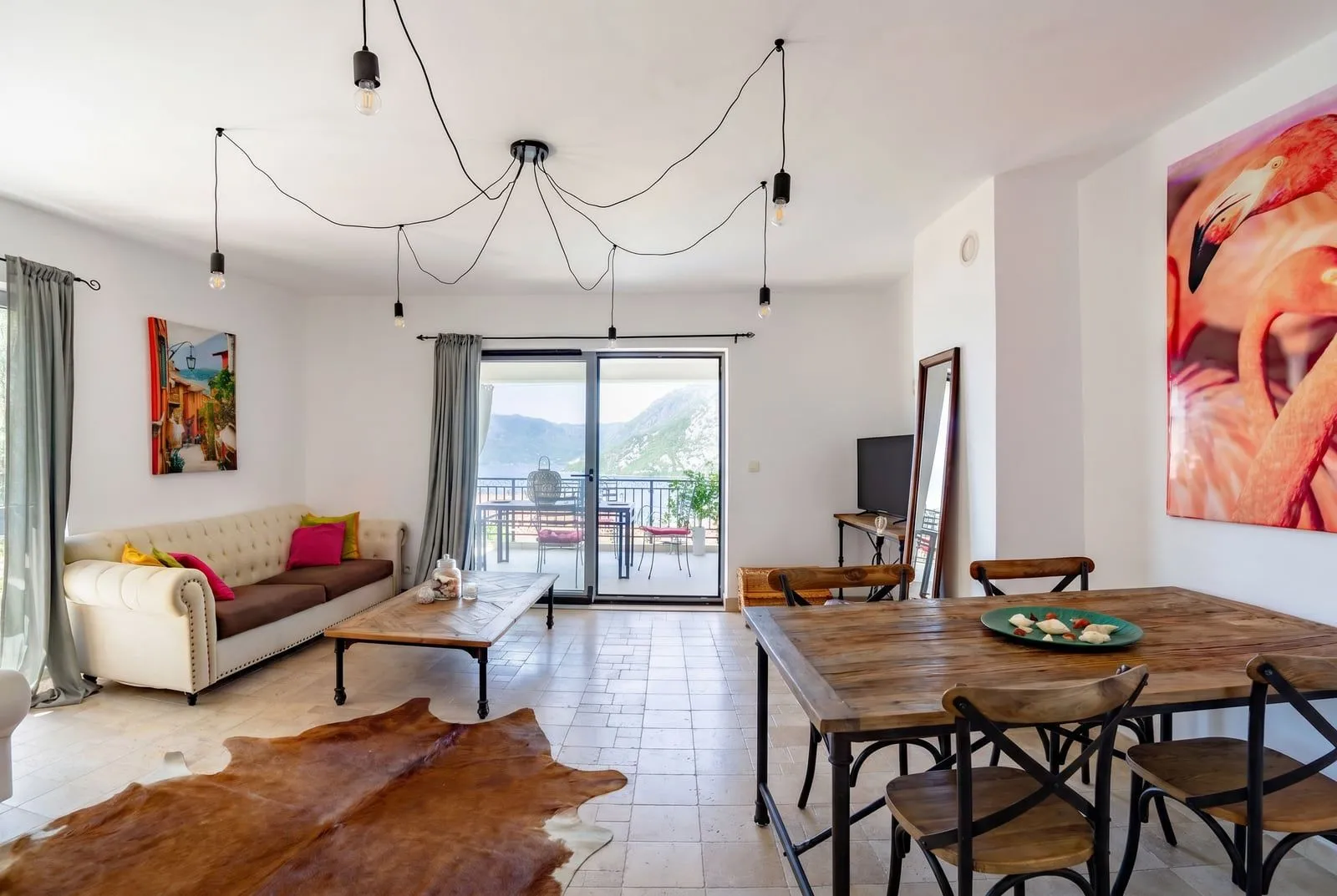 Prodaja, trosoban stan, 82m², Risan, Kotor