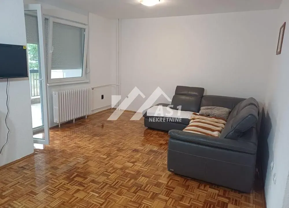 Izdavanje, trosoban stan, 80m², Novo naselje, Novi Sad
