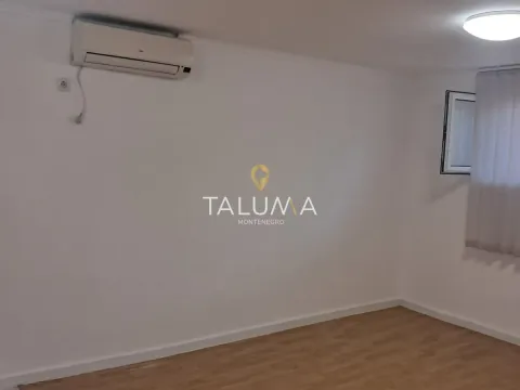 Izdavanje, poslovni prostor, 41m², Preko Morače, Podgorica - image 6