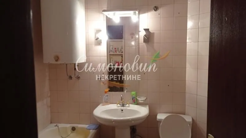Prodaja, stan, 214m², Zemun Centar, Zemun Sve Podlokacije