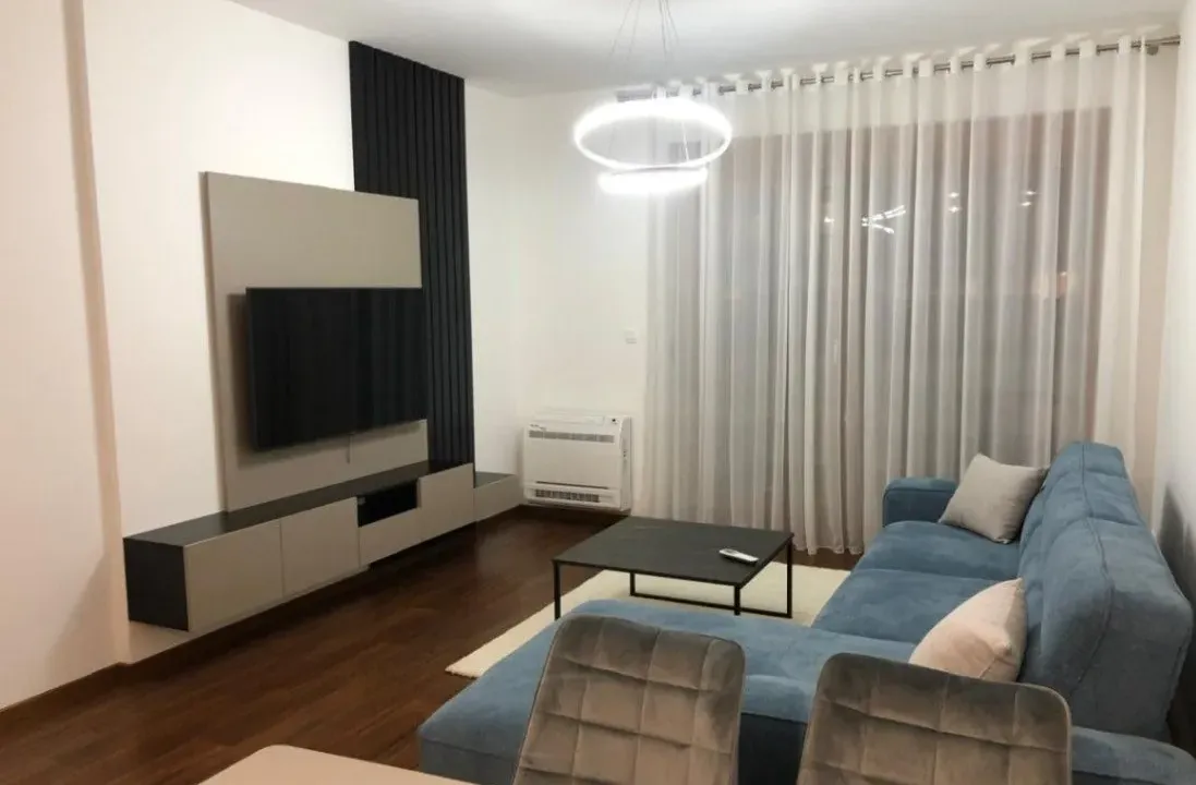 Izdavanje, dvosoban stan, 70m², Master Kvart, Podgorica