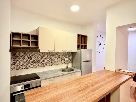 Sale, two bedroom apartment, 75m², Budva, Crna Gora - image 17