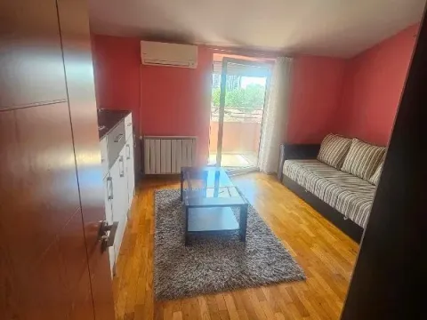 Rent, three bedroom apartment, 70m², Zemun Novi Grad, Zemun Sve Podlokacije - image 6