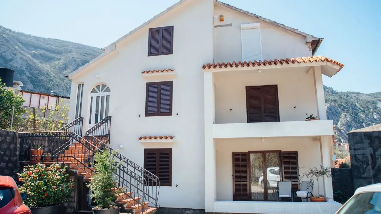 Prodaja, kuća, 300m², Kotor, Crna Gora