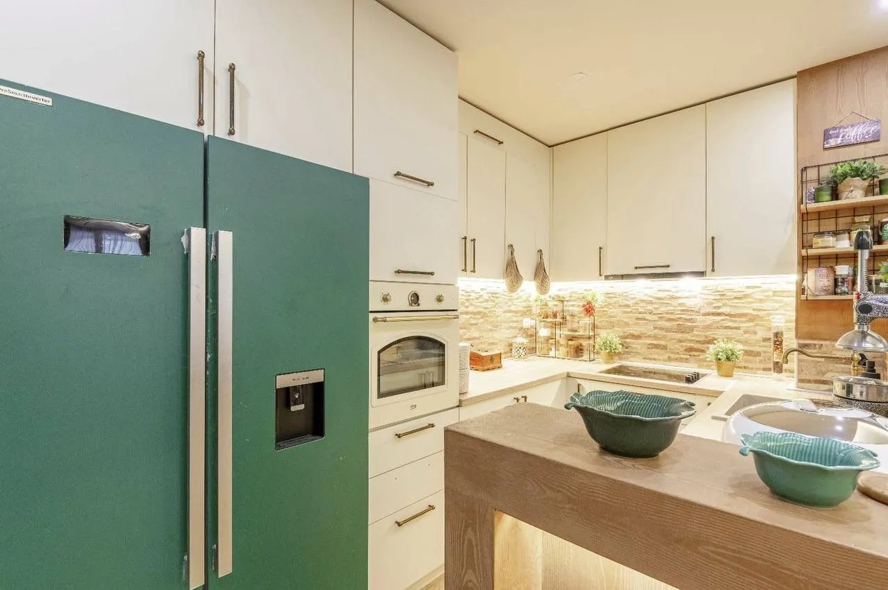Prodaja, dvosoban stan, 82m², Zaobilaznica, Budva