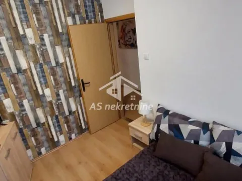 Rent, two bedroom apartment, 44m², Stari Grad, Beograd - image 17