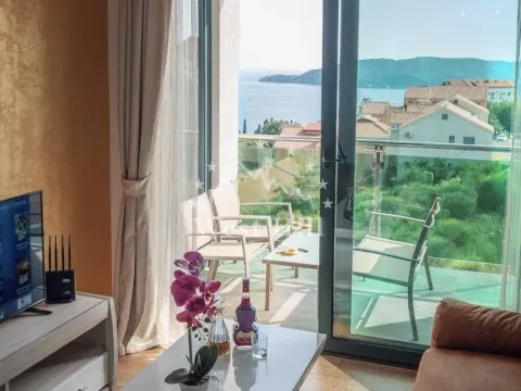Sale, one bedroom apartment, 51m², Bečići, Budva - image 2
