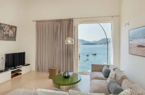 Prodaja, kuća, 320m², Pržno, Budva - image 12