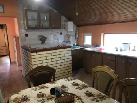 Izdavanje, stan, 100m², Bjeliši, Bar - image 4