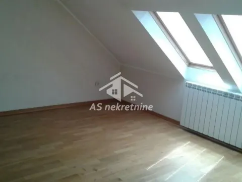 Izdavanje, četvorosoban stan, 115m², Savski Venac, Beograd - image 24