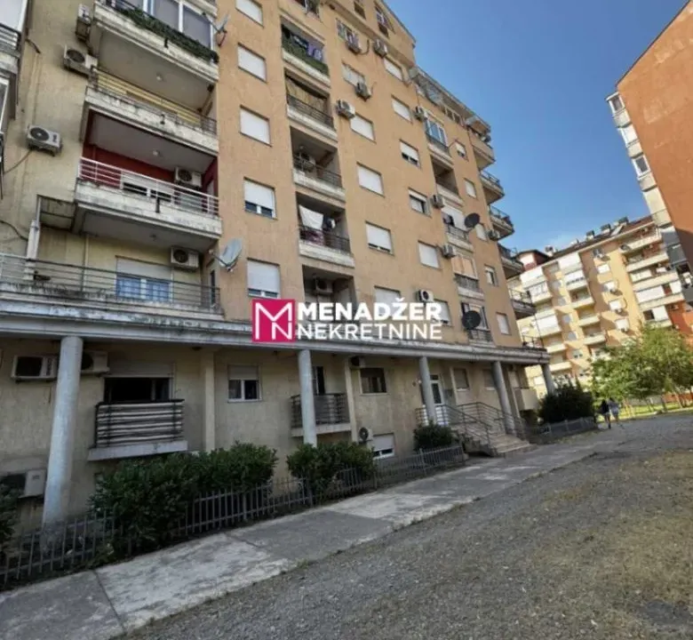 Prodaja, jednosoban stan, 40m², Stari Aerodrom, Podgorica