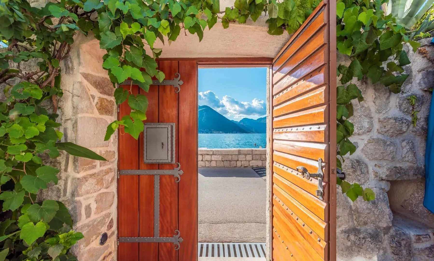 Prodaja, kuća, 232m², Kotor, Crna Gora