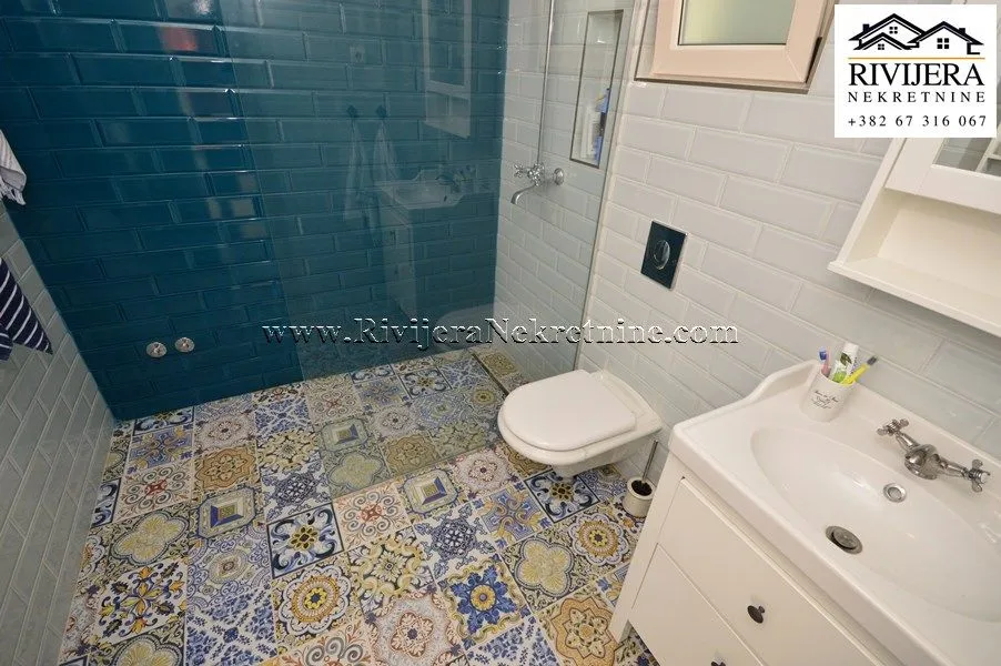 Prodaja, kuća, 184m², Baošići, Herceg Novi