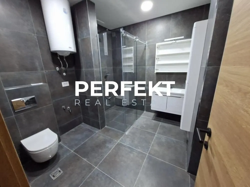 Prodaja, četvorosoban stan, 114m², Centar, Pančevo