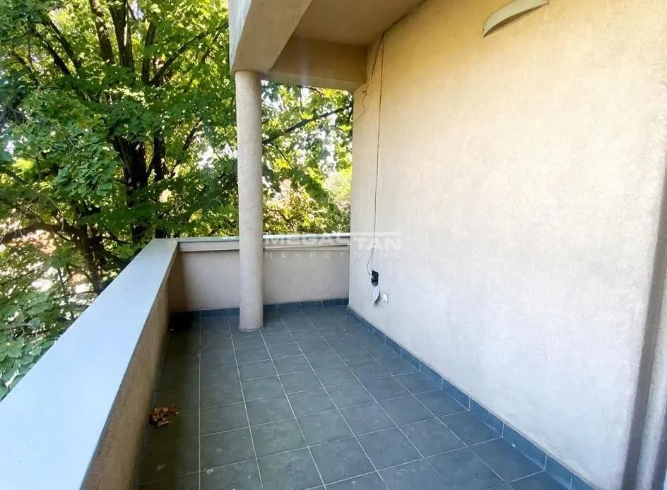 Sale, house, 161m², Bogoslovija, Palilula Sve Podlokacije