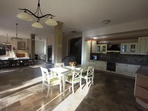 Sale, house, 917m², Petrovac, Budva - image 9