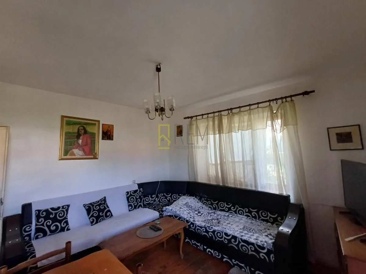 Prodaja, kuća, 172m², Masline, Podgorica