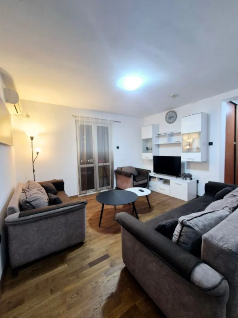 Izdavanje, jednosoban stan, 52m², Zaobilaznica, Budva