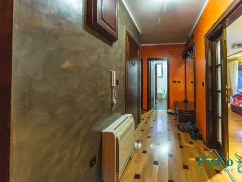 Prodaja, četvorosoban stan, 130m², Preko Morače, Podgorica - image 3