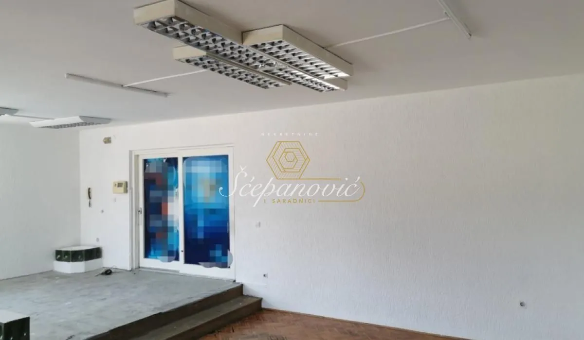 Rent, office space, 300m², Salajka, Novi Sad Sve Podlokacije