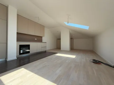 Prodaja, garsonjera, 45m², Tološi, Podgorica - image 4