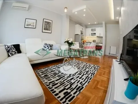 Stan in Bulevar Oslobodjenja